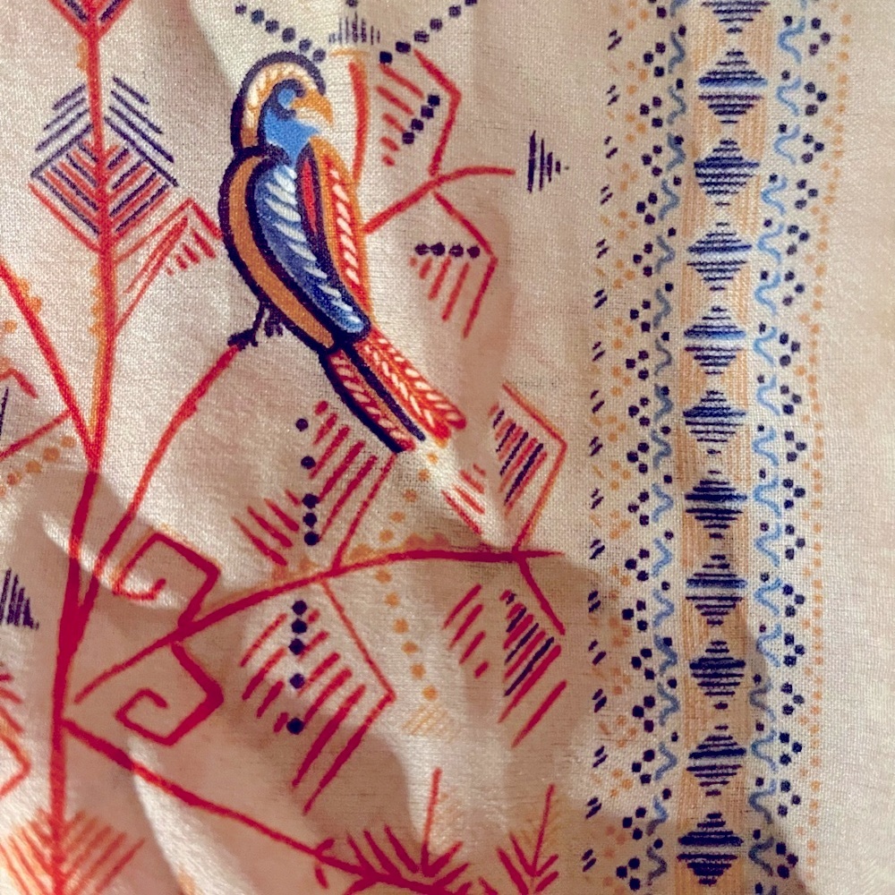 Jim Renoir - Vintage Italian Designer Scarf with gold thread trim​ - Picture 4 of 12